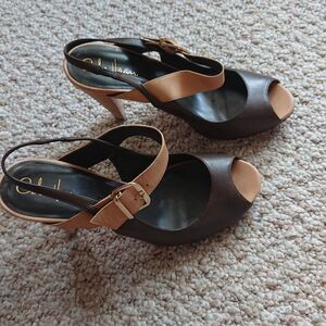 COLE HAAN AIR LAYNEY two tone brown Leather heels